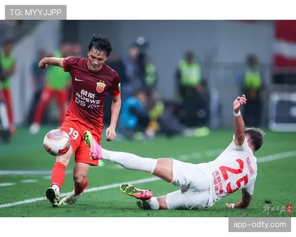 上海海港近两轮联赛进攻端效率下滑，需在关键阶段找回稳定进球能力